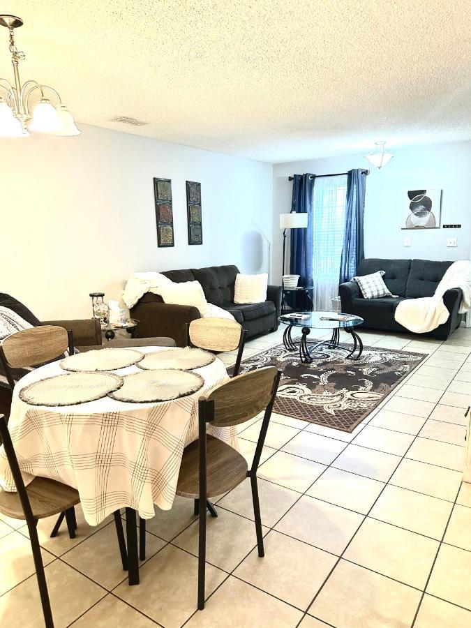 Lovely 2-Bedroom Condo W/Balcony And Free Parking Nashville Luaran gambar